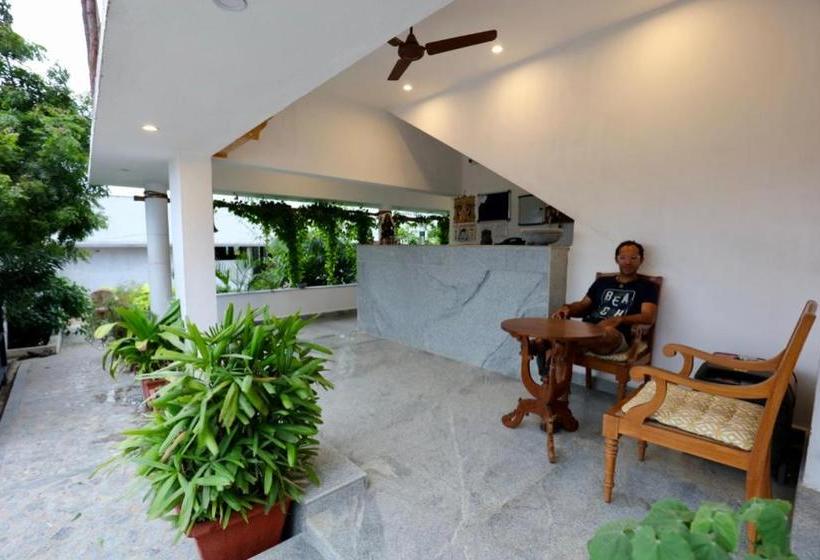 בית מלון כפרי Alice Paradise By Moonrakers