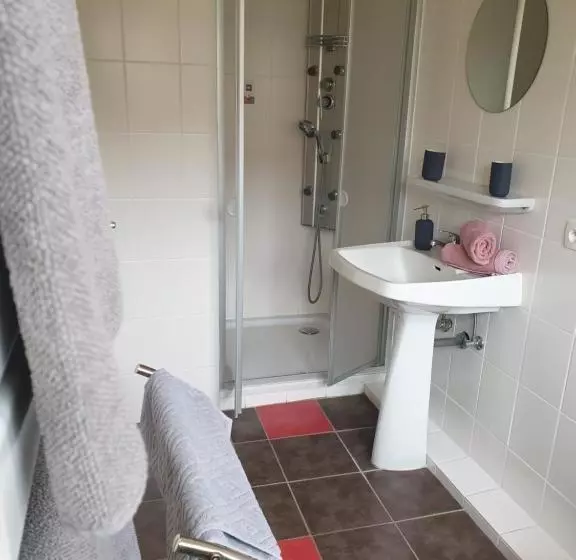 ベッドアンドブレックファースト Au Wingenerhof