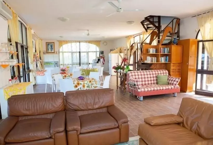 Aamiaismajoitus (B&B) Il Dunnè