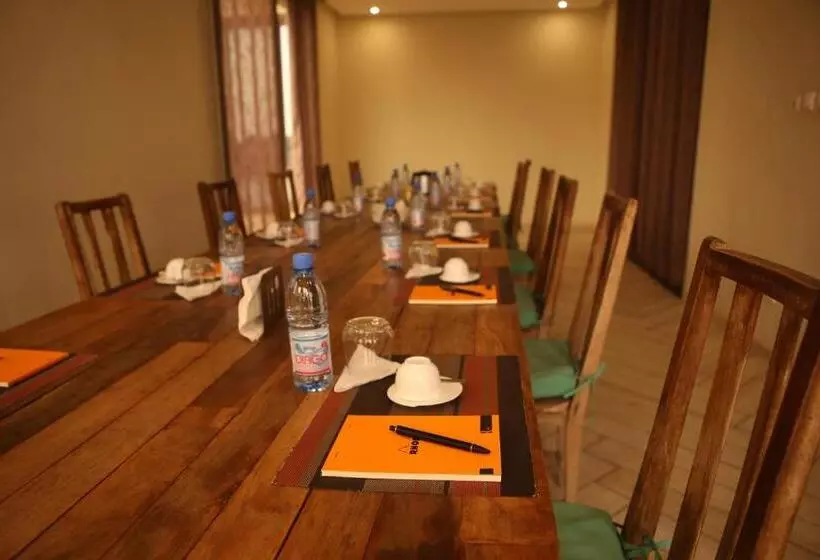 هتل Au Bord De L'eau