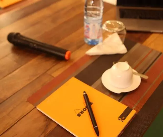 هتل Au Bord De L'eau