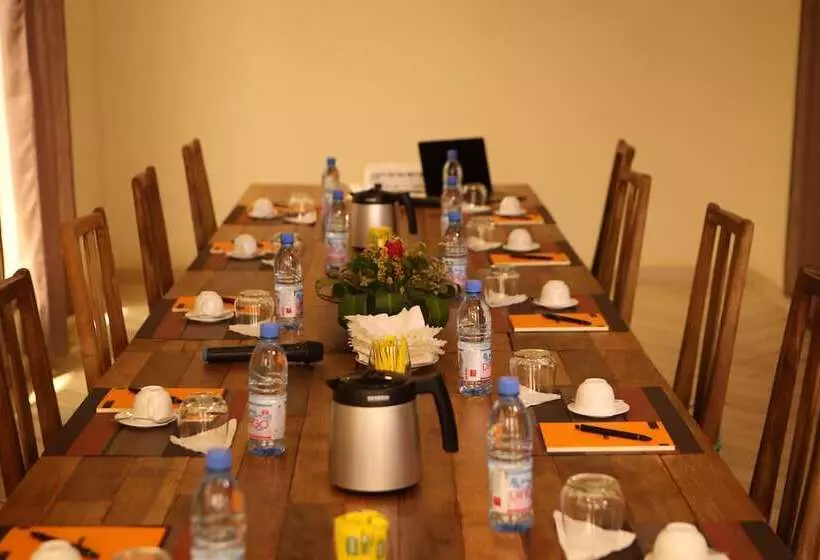 هتل Au Bord De L'eau