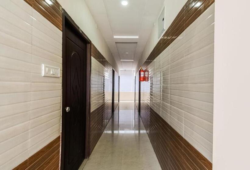 Super Hotel O Varsha Grand Residence