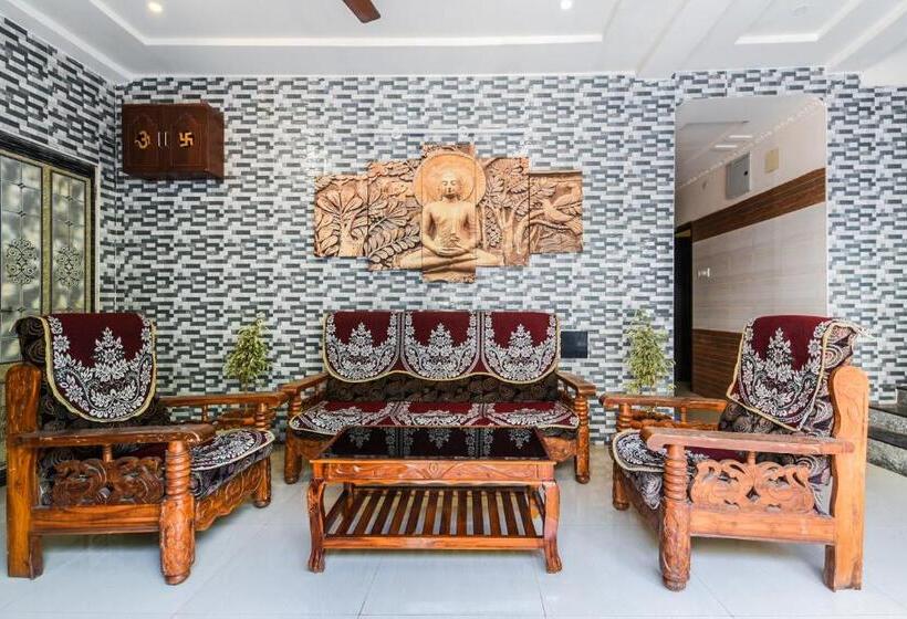 Super Hotel O Varsha Grand Residence