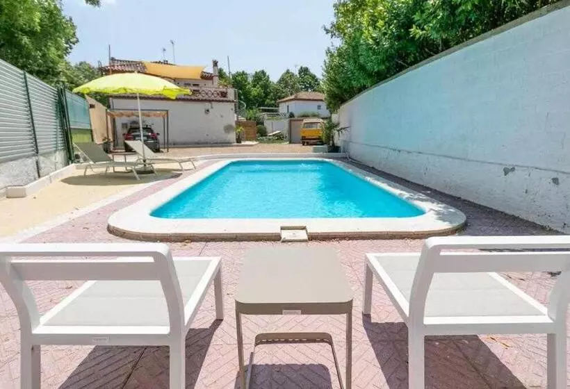 پانسیون Newly Renovated Room W Pool & Bikeparking