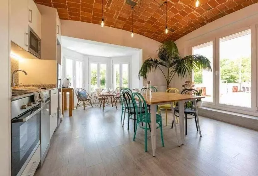 پانسیون Newly Renovated Room W Pool & Bikeparking