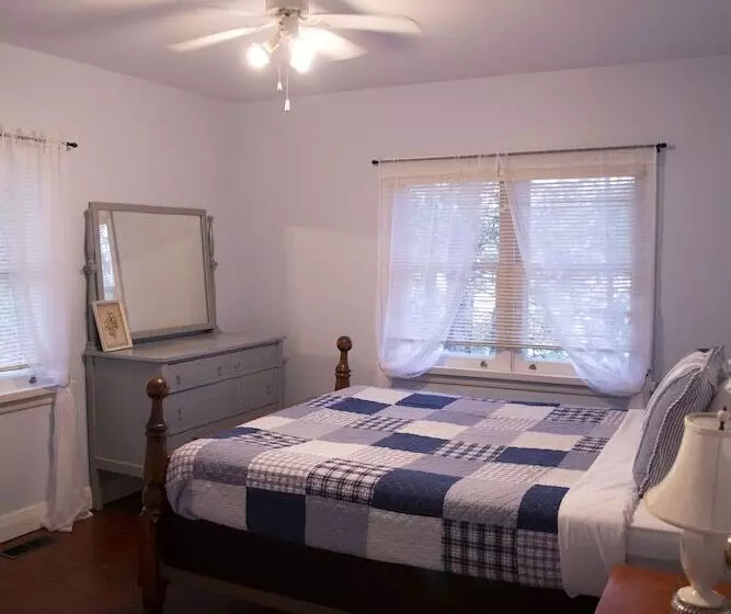 Hotelli Miners Bay Lodge