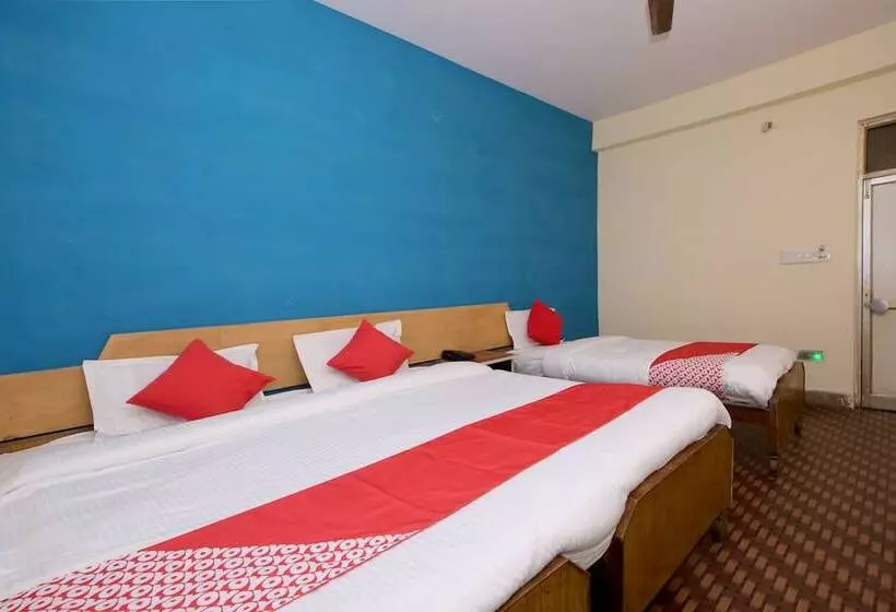 Hotelli Oyo 30600  Sagar
