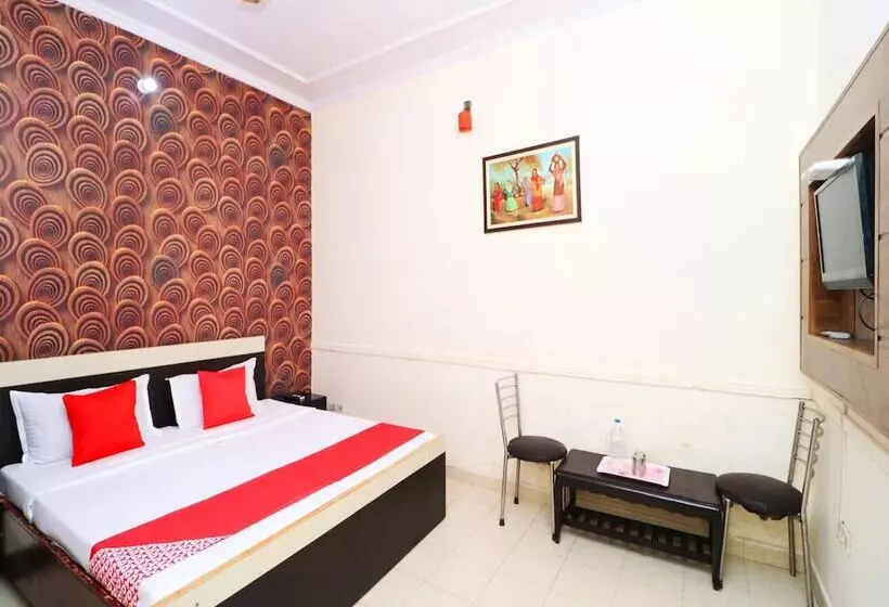 Hotelli Oyo 37903 Best Stay Guest House