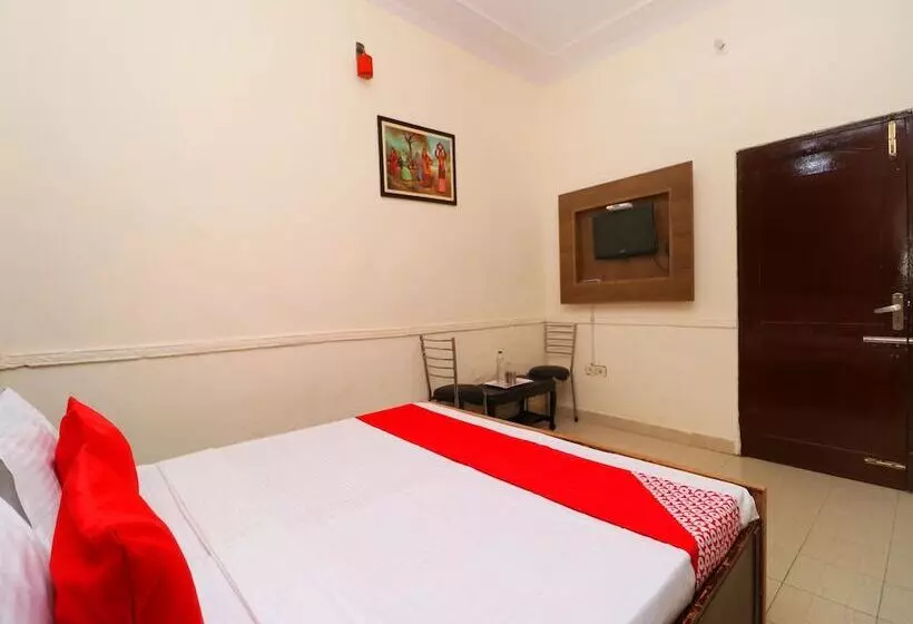 Hotelli Oyo 37903 Best Stay Guest House