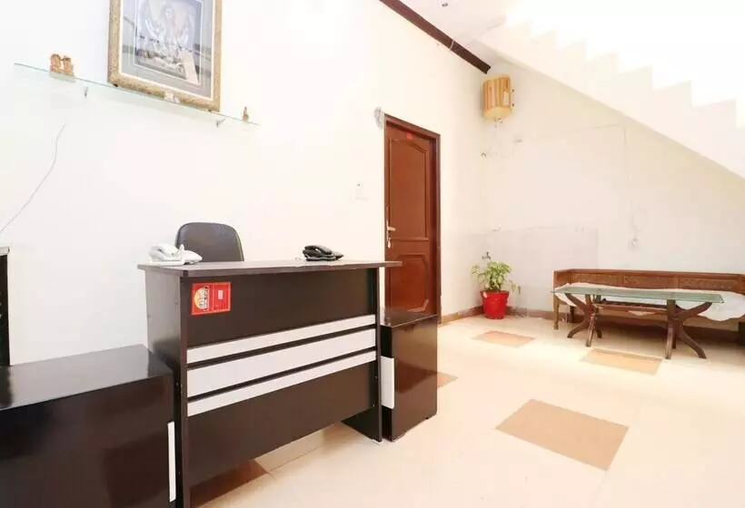 Hotelli Oyo 37903 Best Stay Guest House