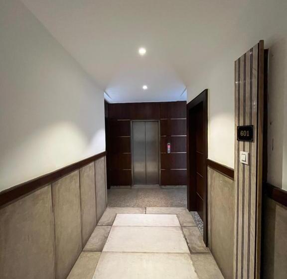 בית מלון כפרי Shri Radha Nikunj   Opposite Prem Mandir