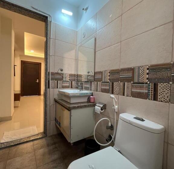 בית מלון כפרי Shri Radha Nikunj   Opposite Prem Mandir