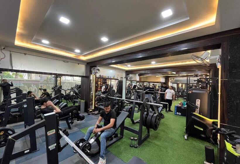 בית מלון כפרי Shri Radha Nikunj   Opposite Prem Mandir