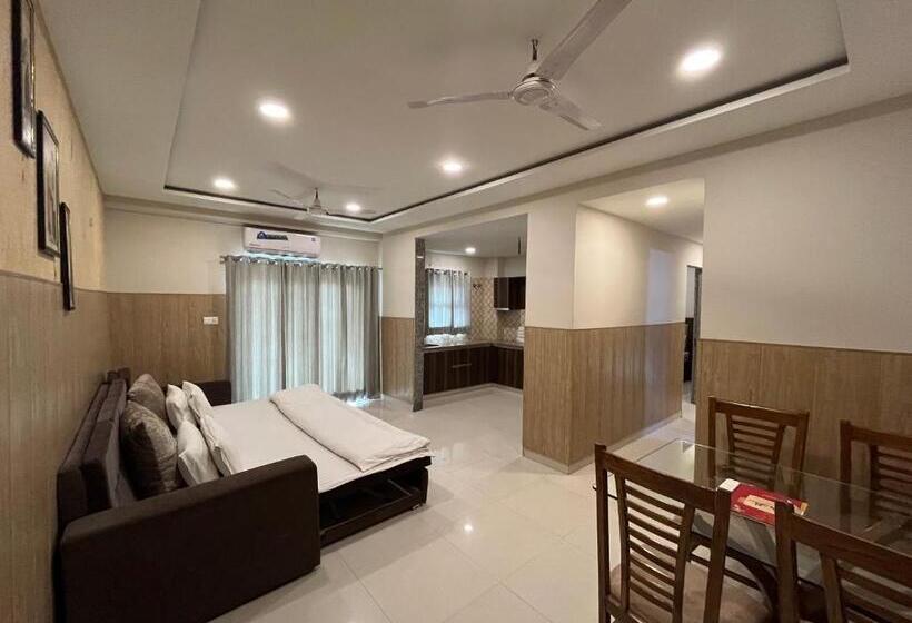 בית מלון כפרי Shri Radha Nikunj   Opposite Prem Mandir