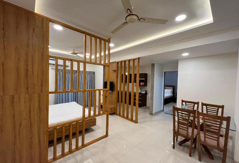 בית מלון כפרי Shri Radha Nikunj   Opposite Prem Mandir