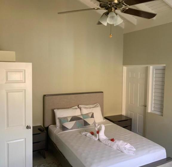 هتل Thevista S Runaway Bay Lot749