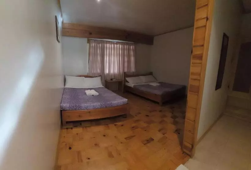 ホテル Rusty Nail Inn And Cafe