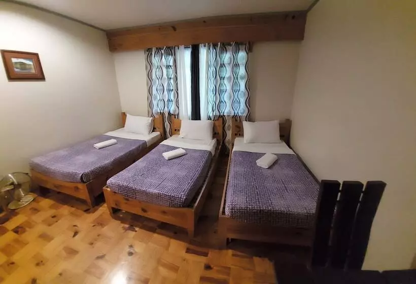 ホテル Rusty Nail Inn And Cafe