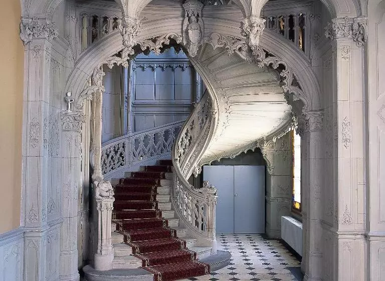 ホテル Schloss Schadau   Swiss Historic