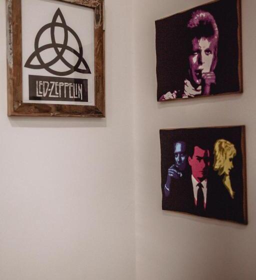 تختخواب و صبحانه Aleandre