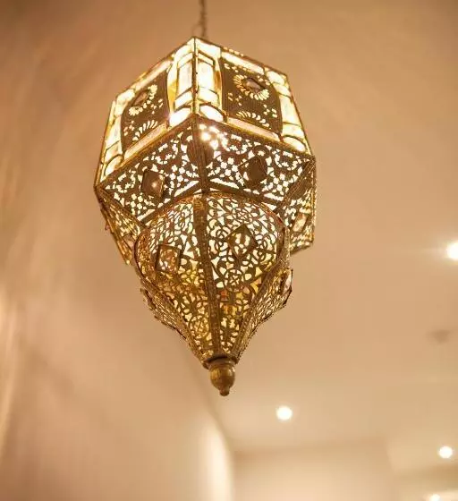 تختخواب و صبحانه Aleandre