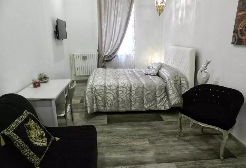 تختخواب و صبحانه Aleandre