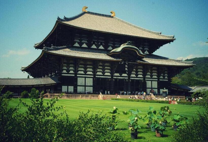 Majatalo Naraigoto Eena House