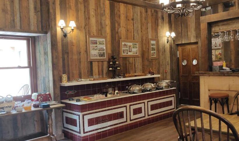 בית מלון כפרי Rokeby Manor