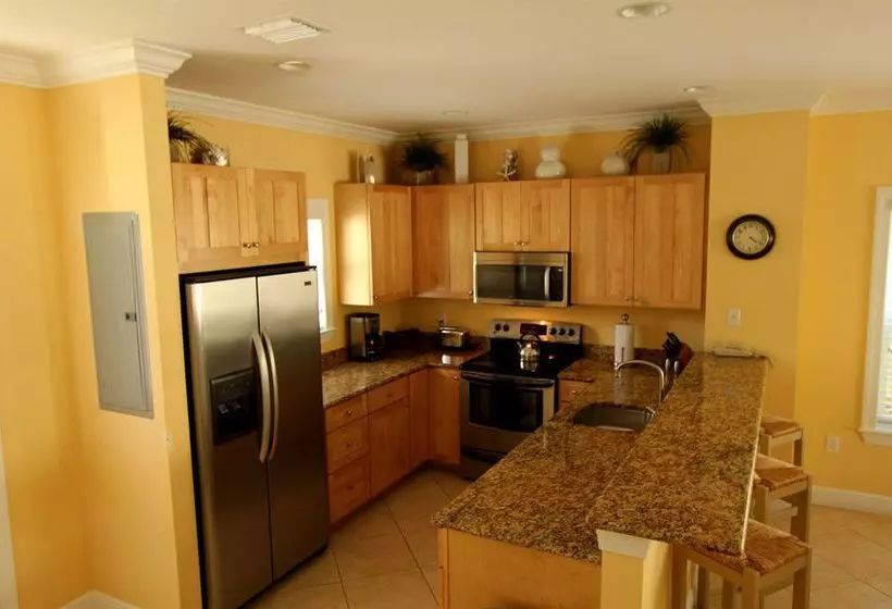 Coral Lagoon Resort Villas & Marina By Keyscaribbean