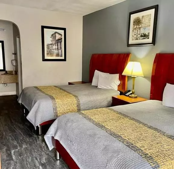 ホテル American Way Inn & Suites