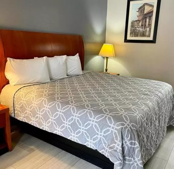 ホテル American Way Inn & Suites