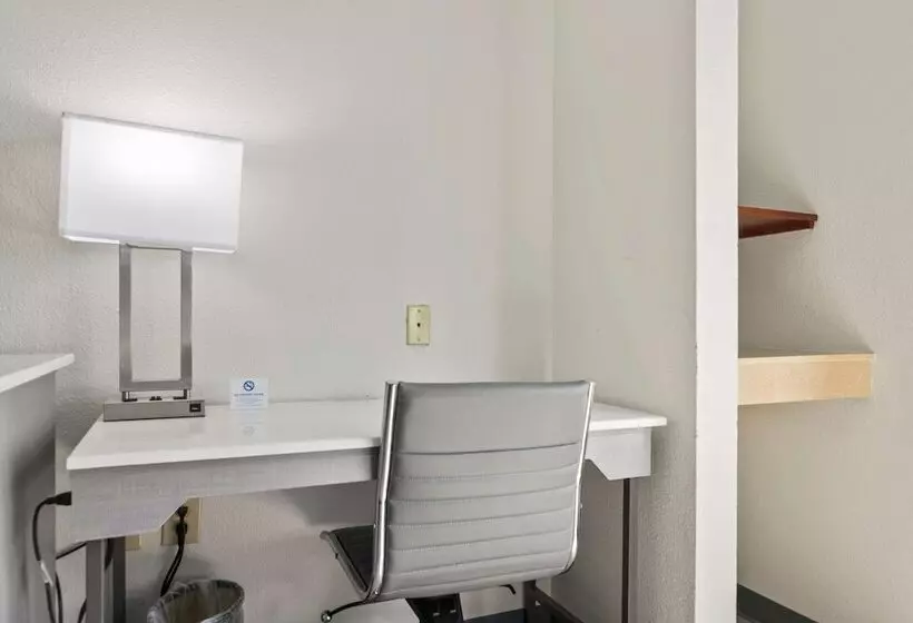 Best Western Plus Lake Lanier Gainesville Hotel & Suites