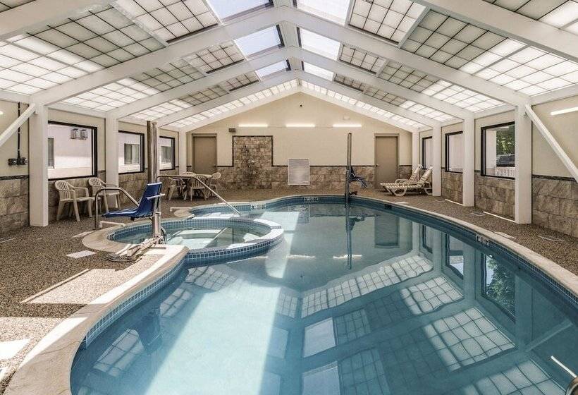 فندق Comfort Inn & Suites