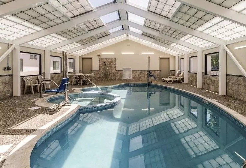 ホテル Comfort Inn & Suites