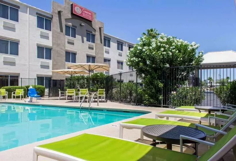 호텔 Comfort Suites At Tucson Mall