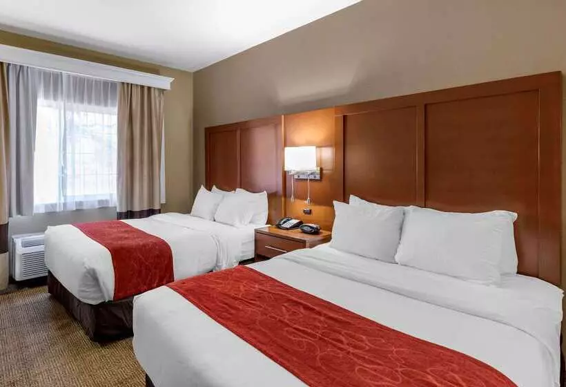 호텔 Comfort Suites Fort Collins Near University