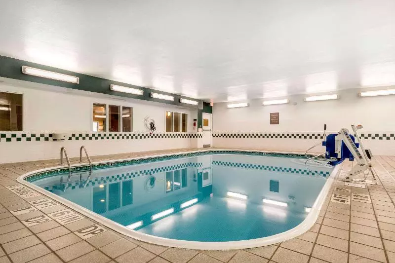 Отель Comfort Suites Keeneland