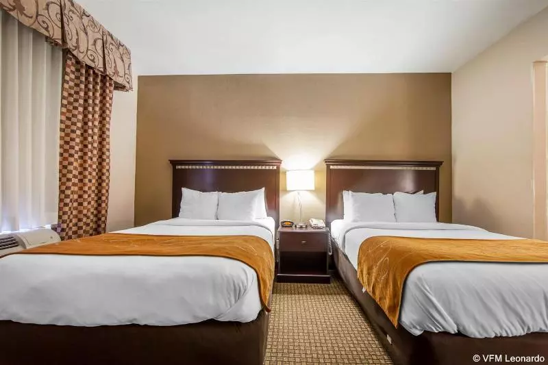 Hotel Comfort Suites