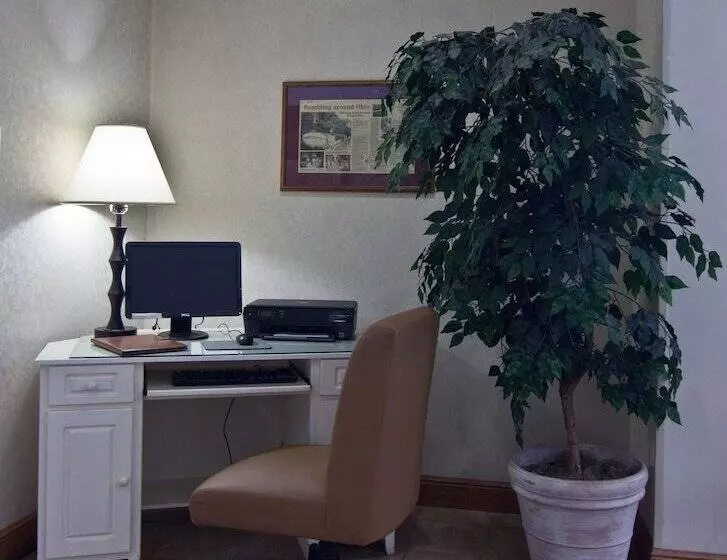 호텔 Coshocton Village Inn & Suites