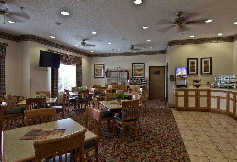 酒店 Coshocton Village Inn & Suites