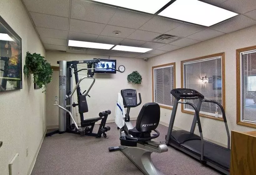 호텔 Coshocton Village Inn & Suites