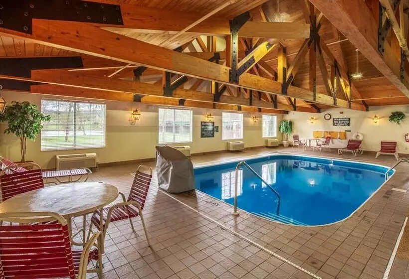 호텔 Coshocton Village Inn & Suites