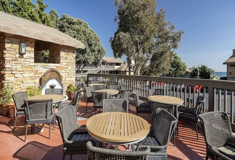 Отель Cottage Inn By The Sea