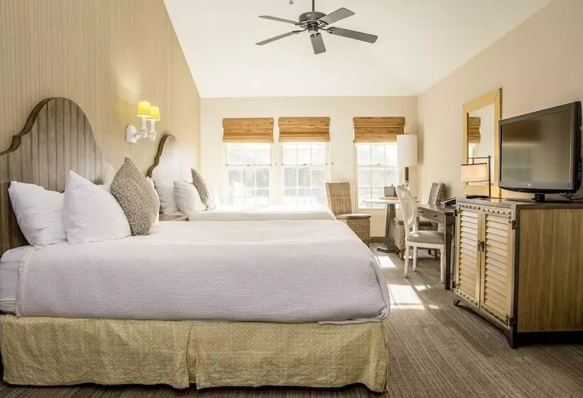 Отель Cottage Inn By The Sea