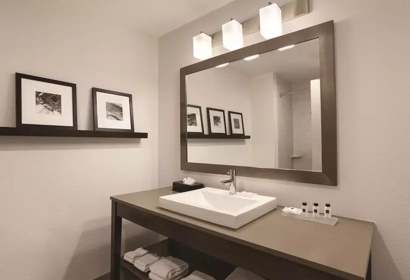 Отель Country Inn & Suites By Radisson, Chattanoogalookout Mountain