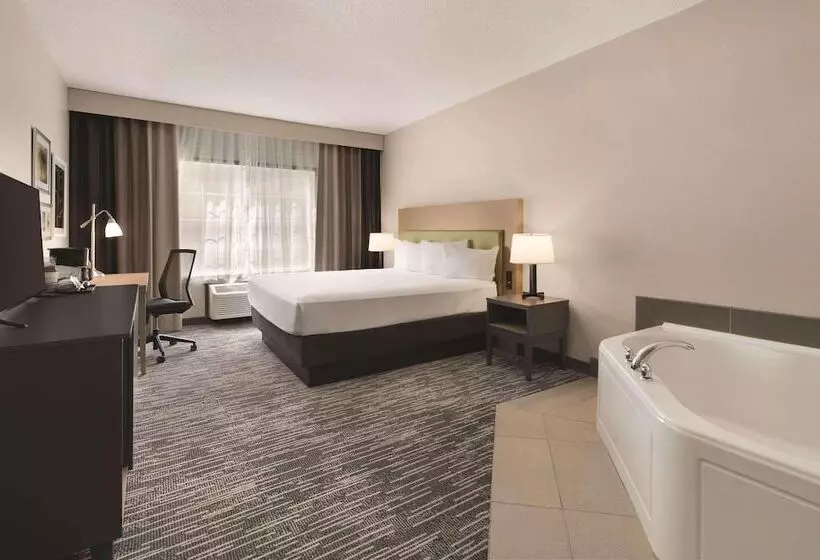 Отель Country Inn & Suites By Radisson, Detroit Lakes, Mn