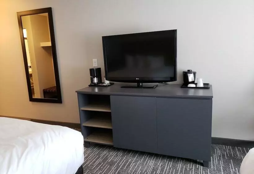 Отель Country Inn & Suites By Radisson, Detroit Lakes, Mn