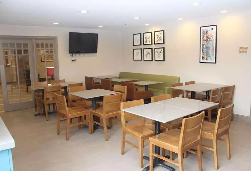 Hotelli Country Inn & Suites By Radisson, Nashville, Tn