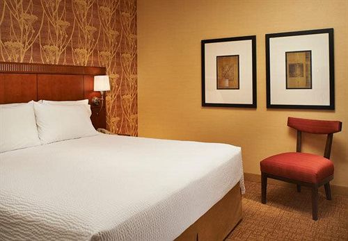 فندق Courtyard by Marriott